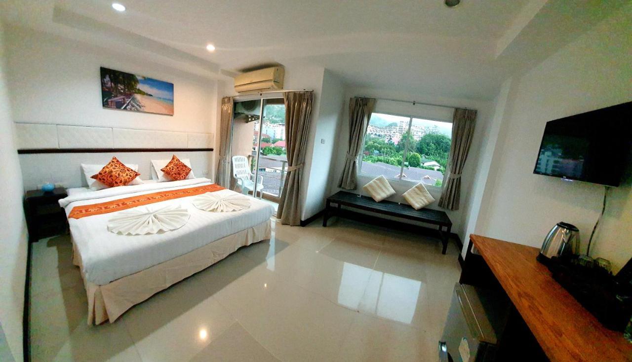 At Home Hotel Patong Esterno foto