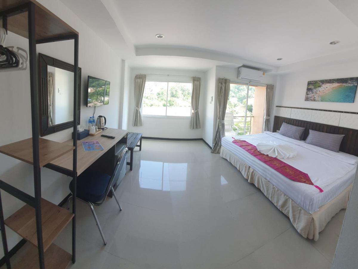 At Home Hotel Patong Esterno foto