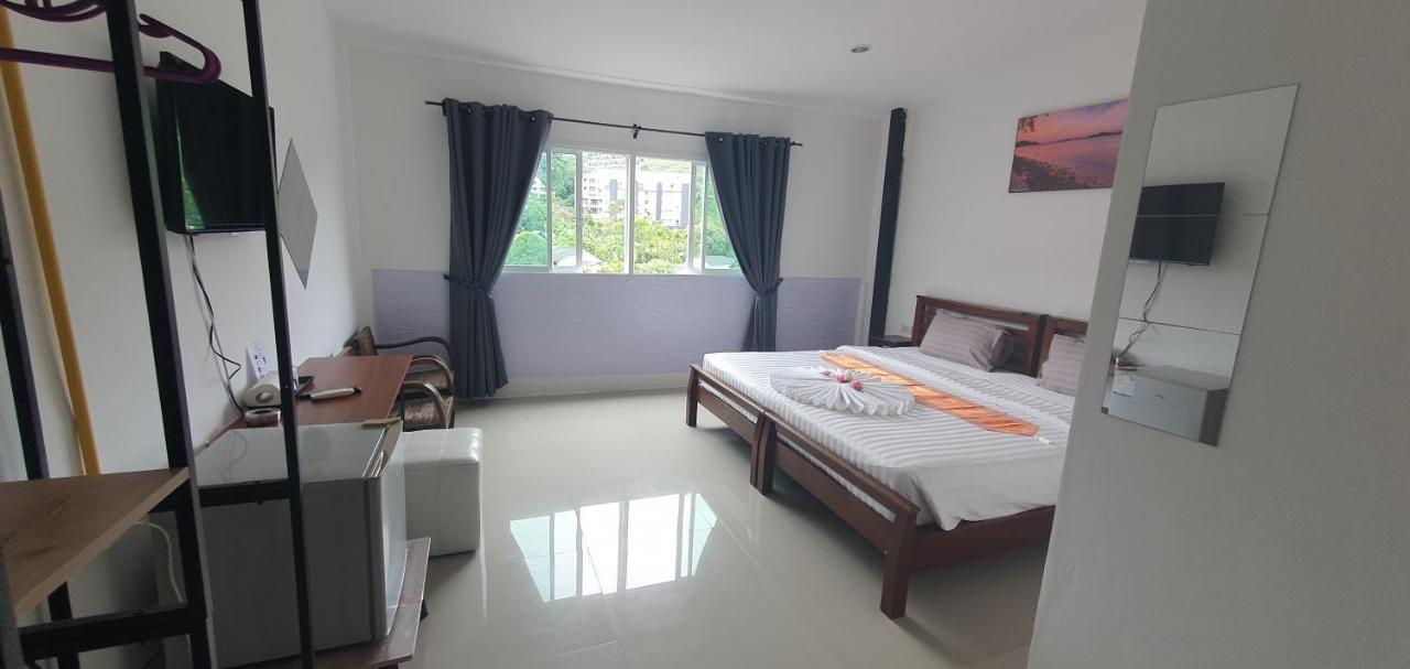 At Home Hotel Patong Esterno foto