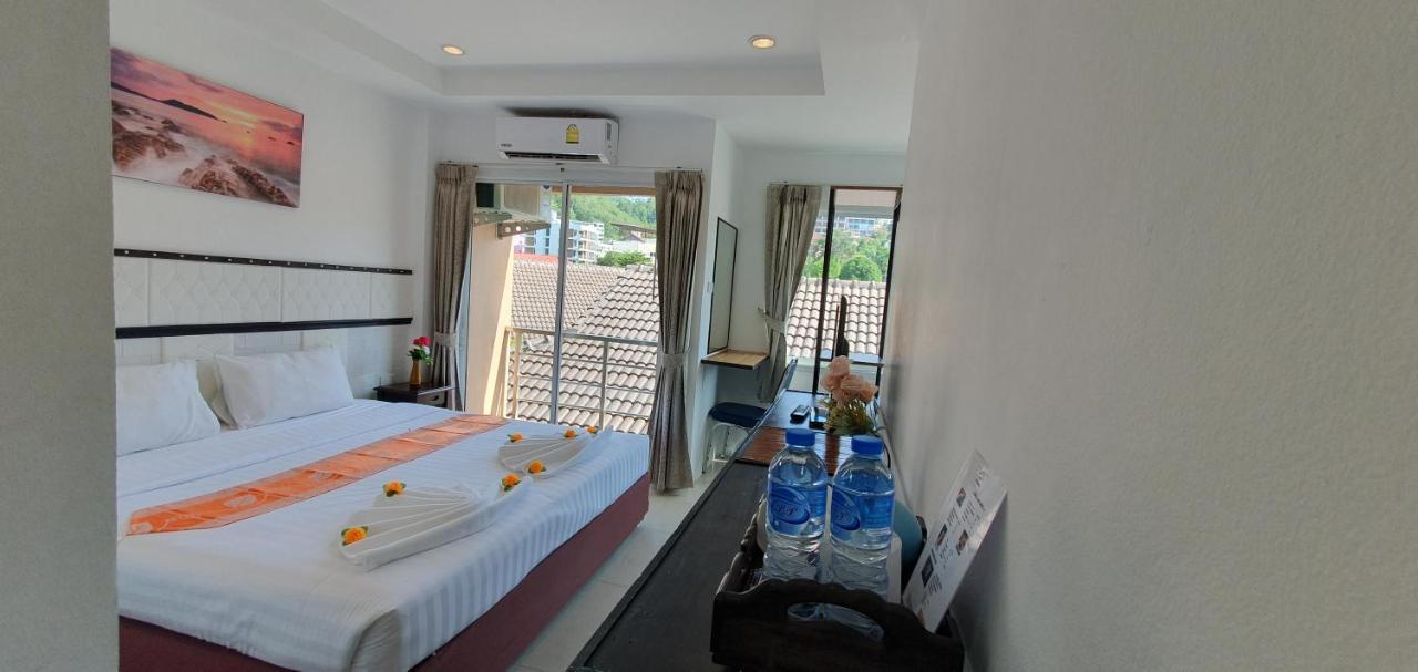 At Home Hotel Patong Esterno foto