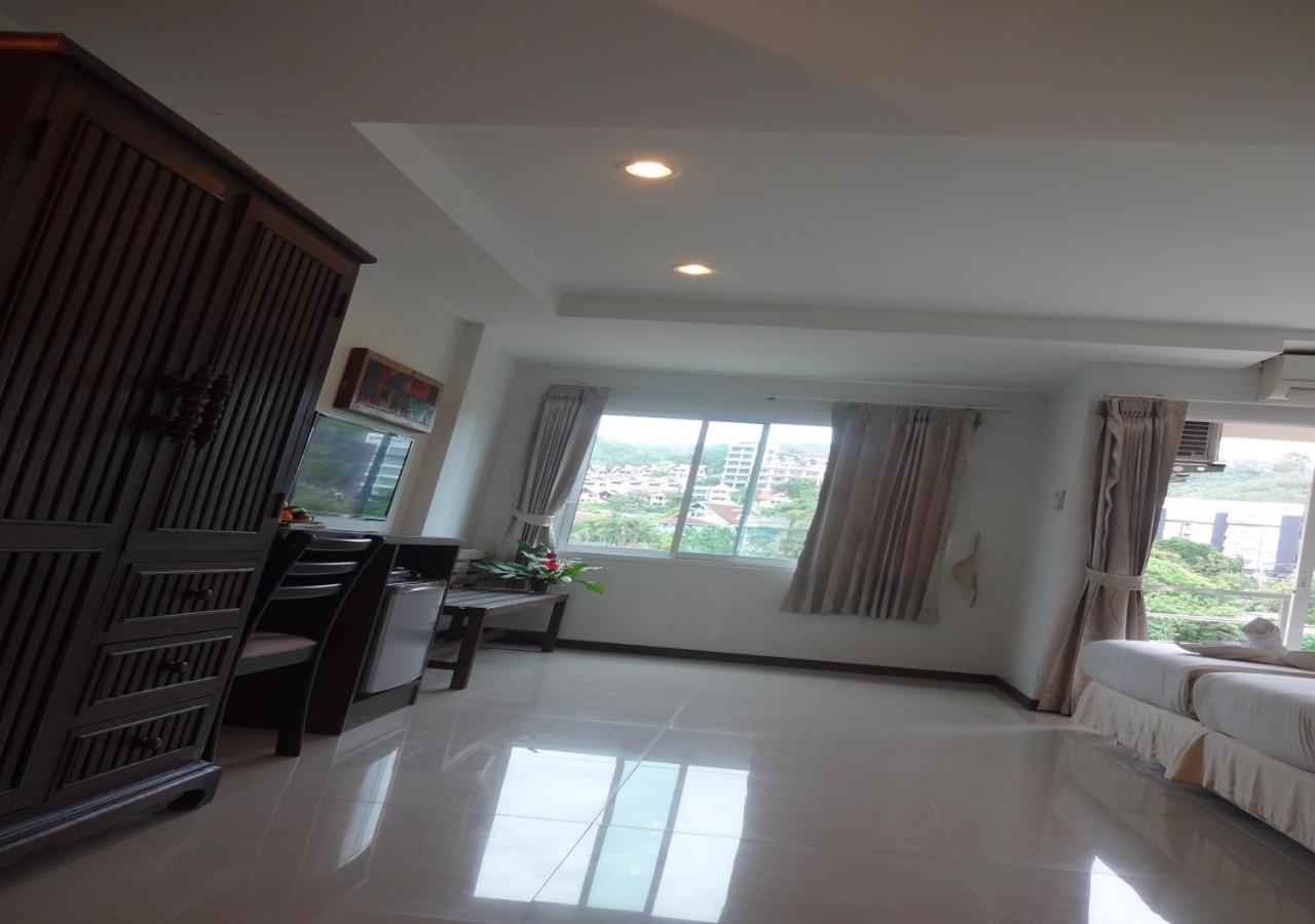 At Home Hotel Patong Esterno foto