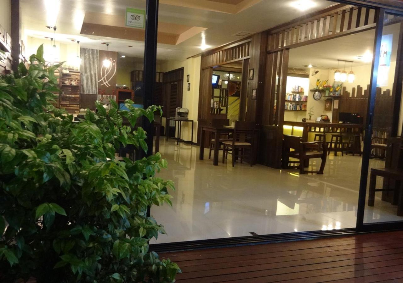 At Home Hotel Patong Esterno foto